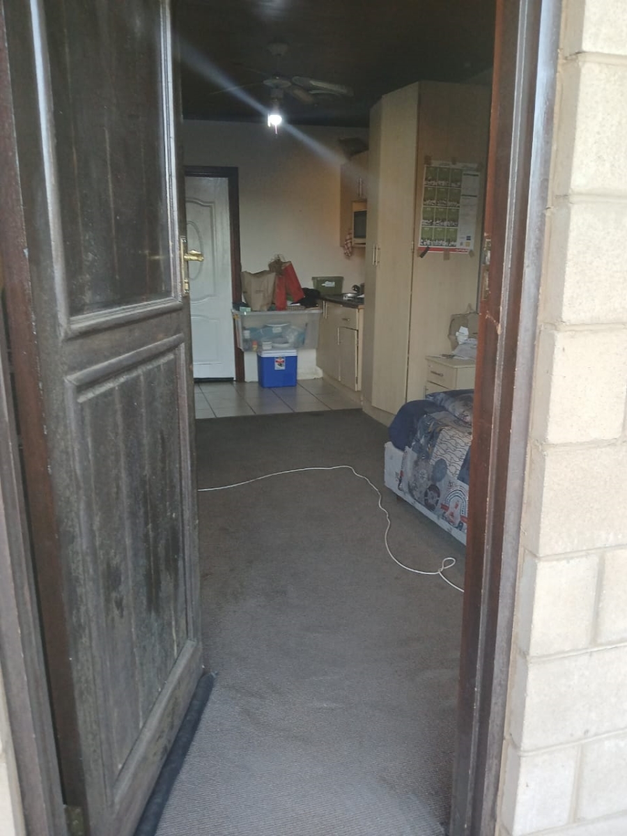 2 Bedroom Property for Sale in Bloemfontein Free State